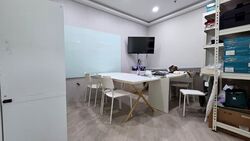 Sunshine Plaza (D7), Office #619162631
